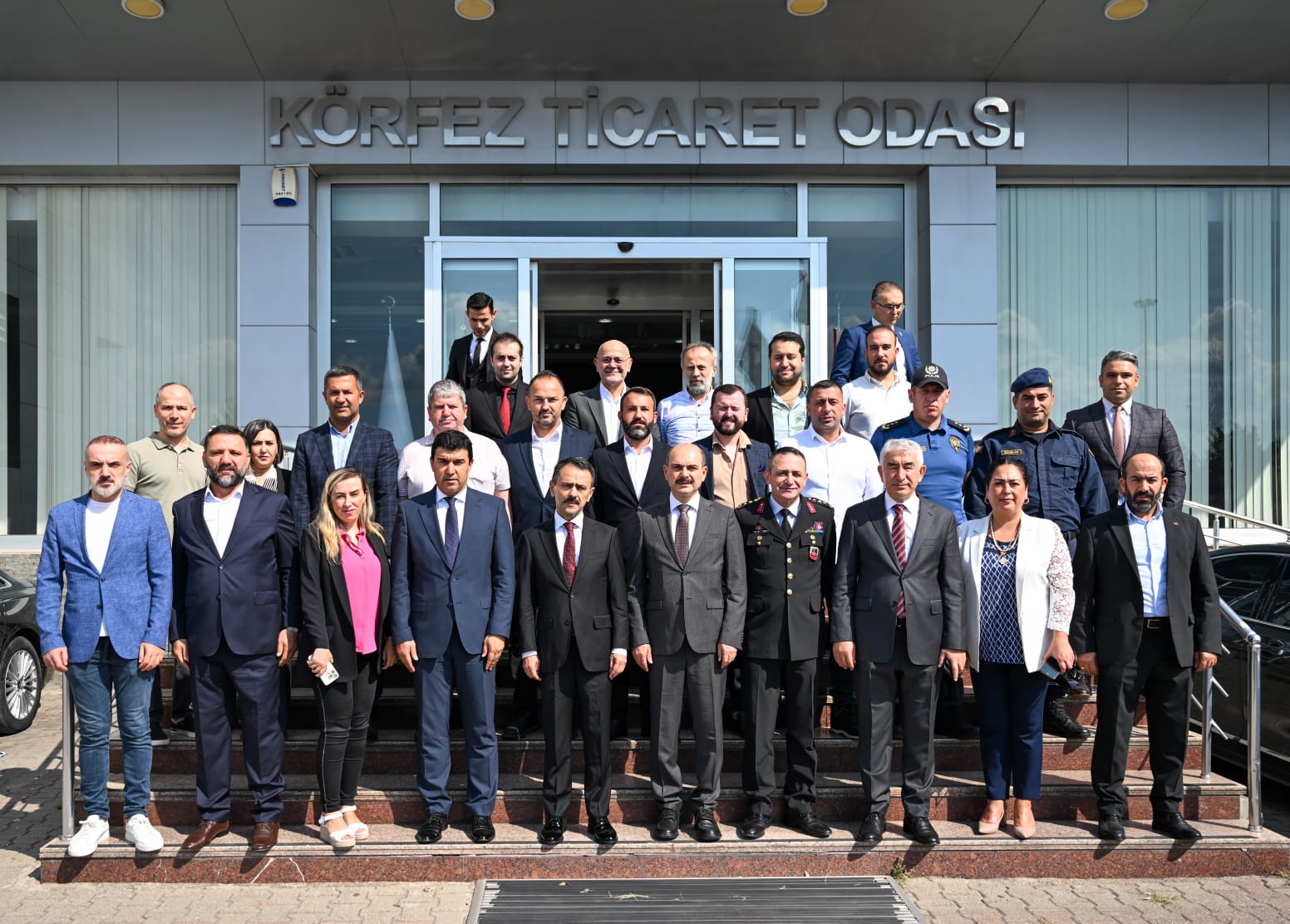 VALİ İLHAMİ AKTAŞ'TAN KÖRFEZ TİCARET ODASI'NA İADE-İ ZİYARET