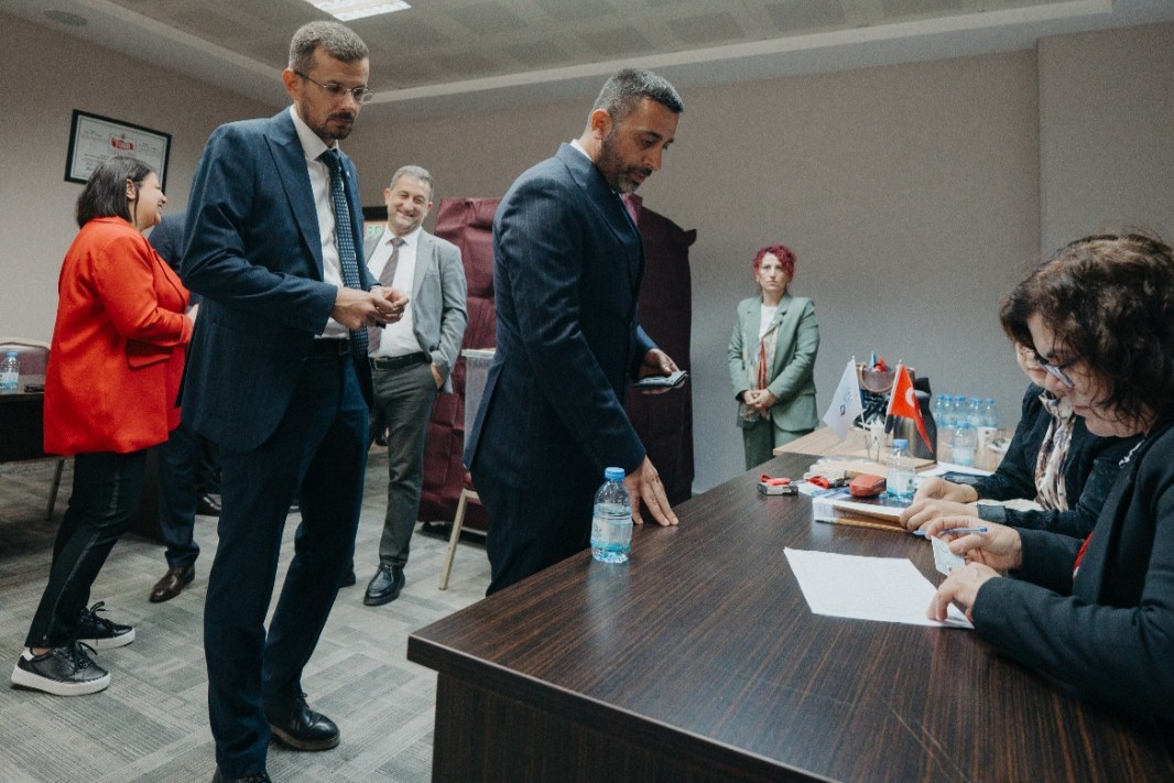 KÖRFEZ TİCARET ODASI’NDA YENİ DÖNEMİN YÖNETİMİ BELİRLENDİ