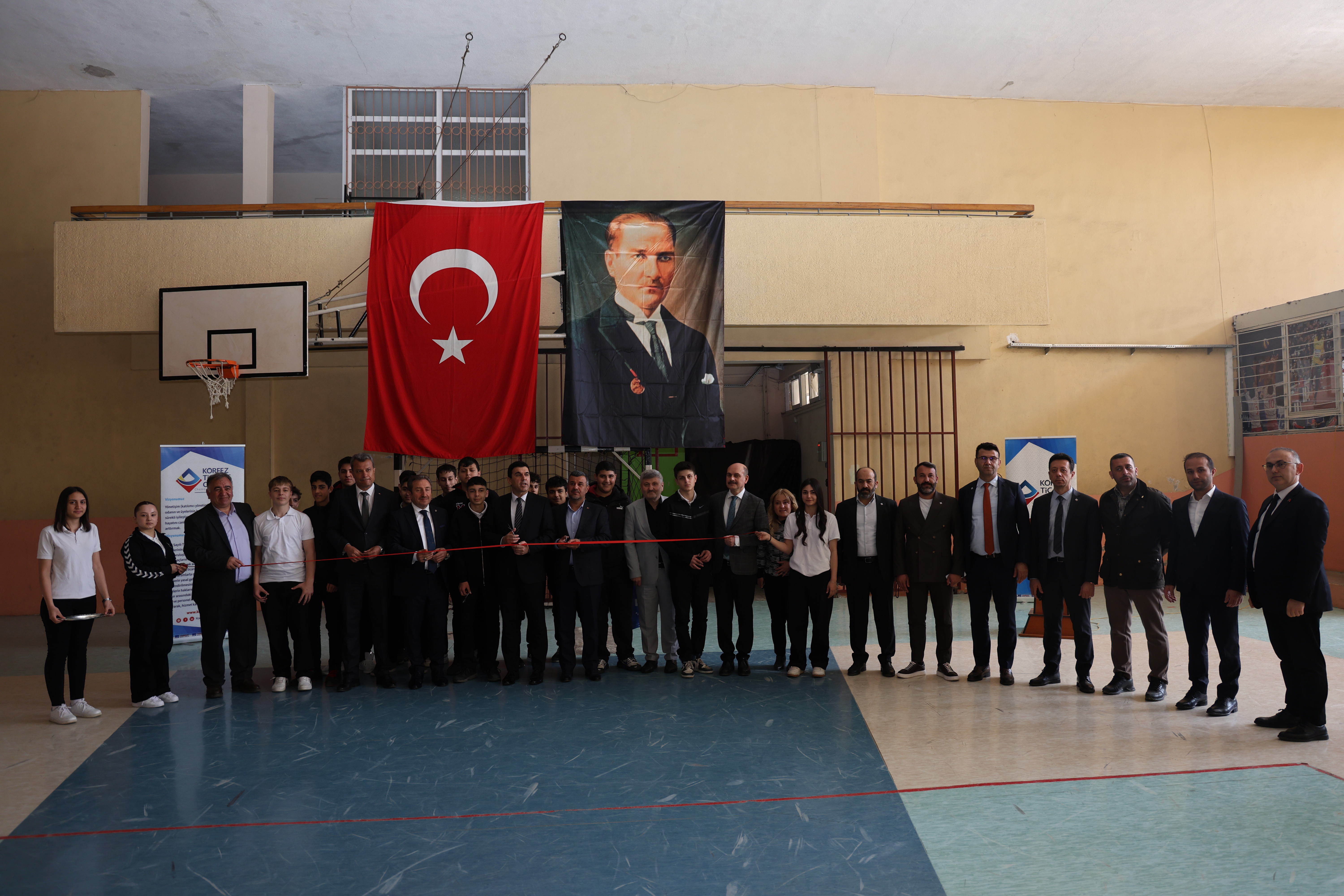 KÖRFEZ’DE KARİYER BULUŞMASI: GENÇLER VE İŞ DÜNYASI AYNI PLATFORMDA