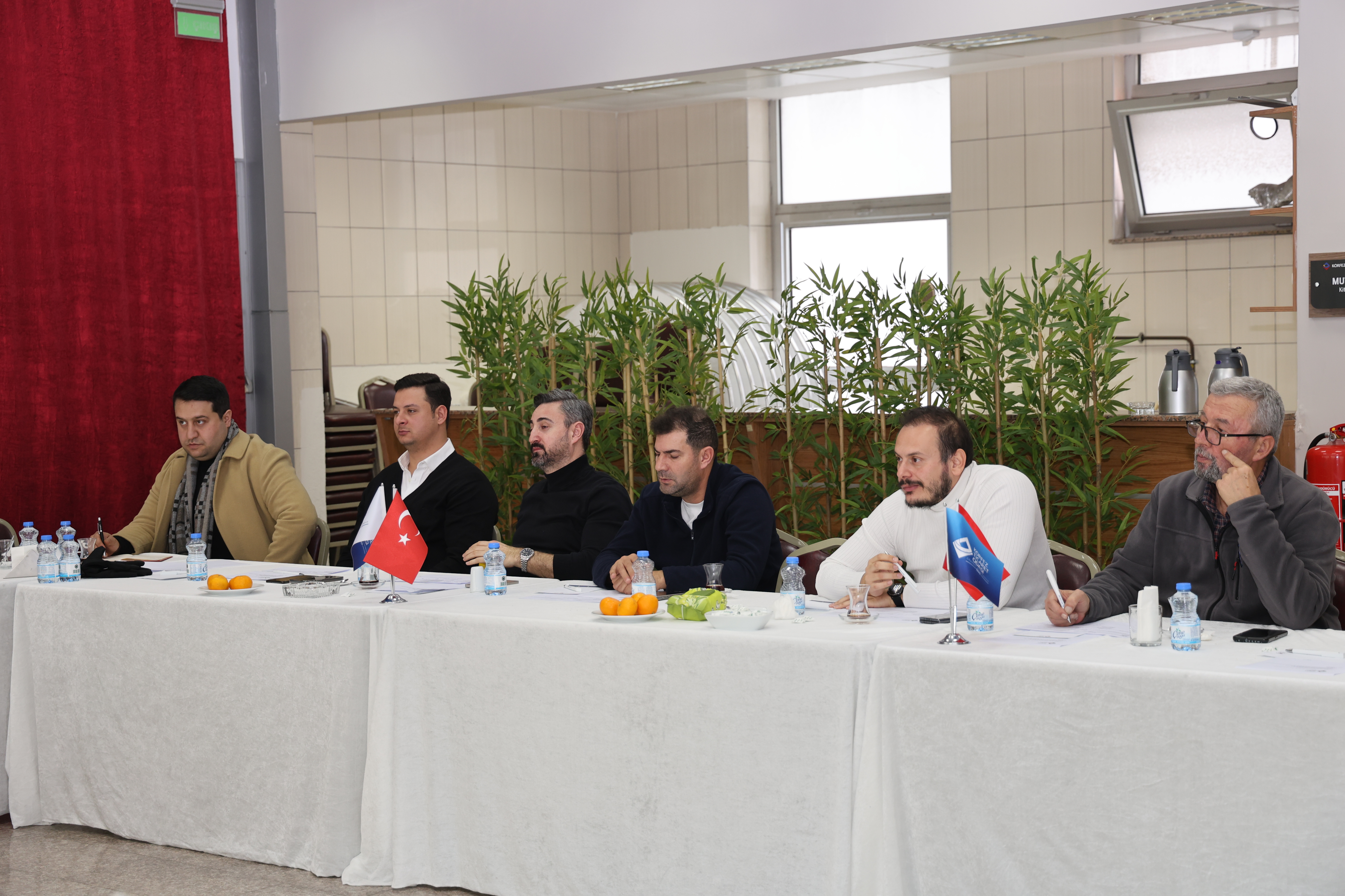 MESLEK KOMİTE BAŞKANLARI İLE DEĞERLENDİRME VE PLANLAMA TOPLANTISI GERÇEKLEŞTİRİLDİ