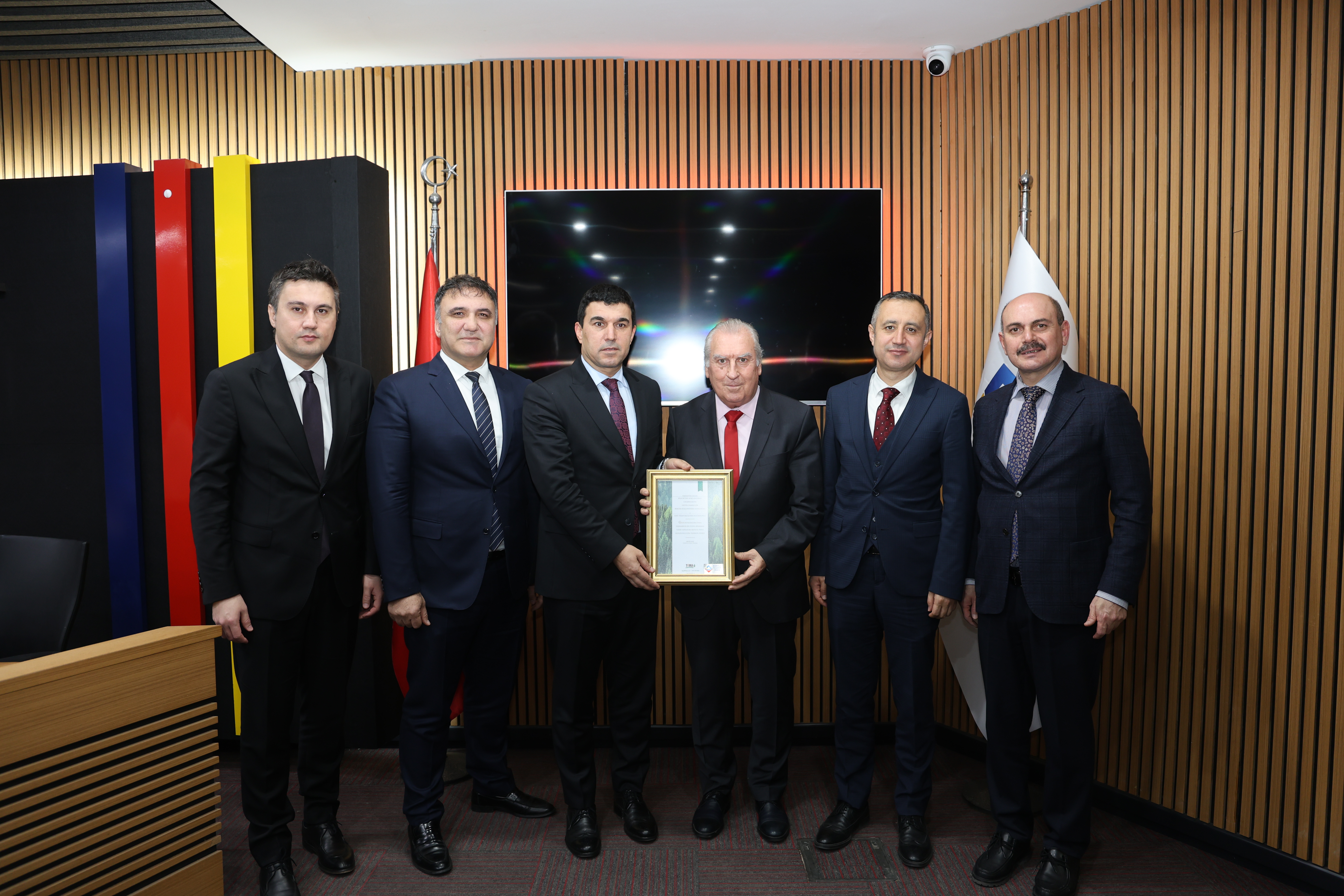 PROF. DR. VAHDETTİN ENGİN KTO’DA OKURLARIYLA BULUŞTU