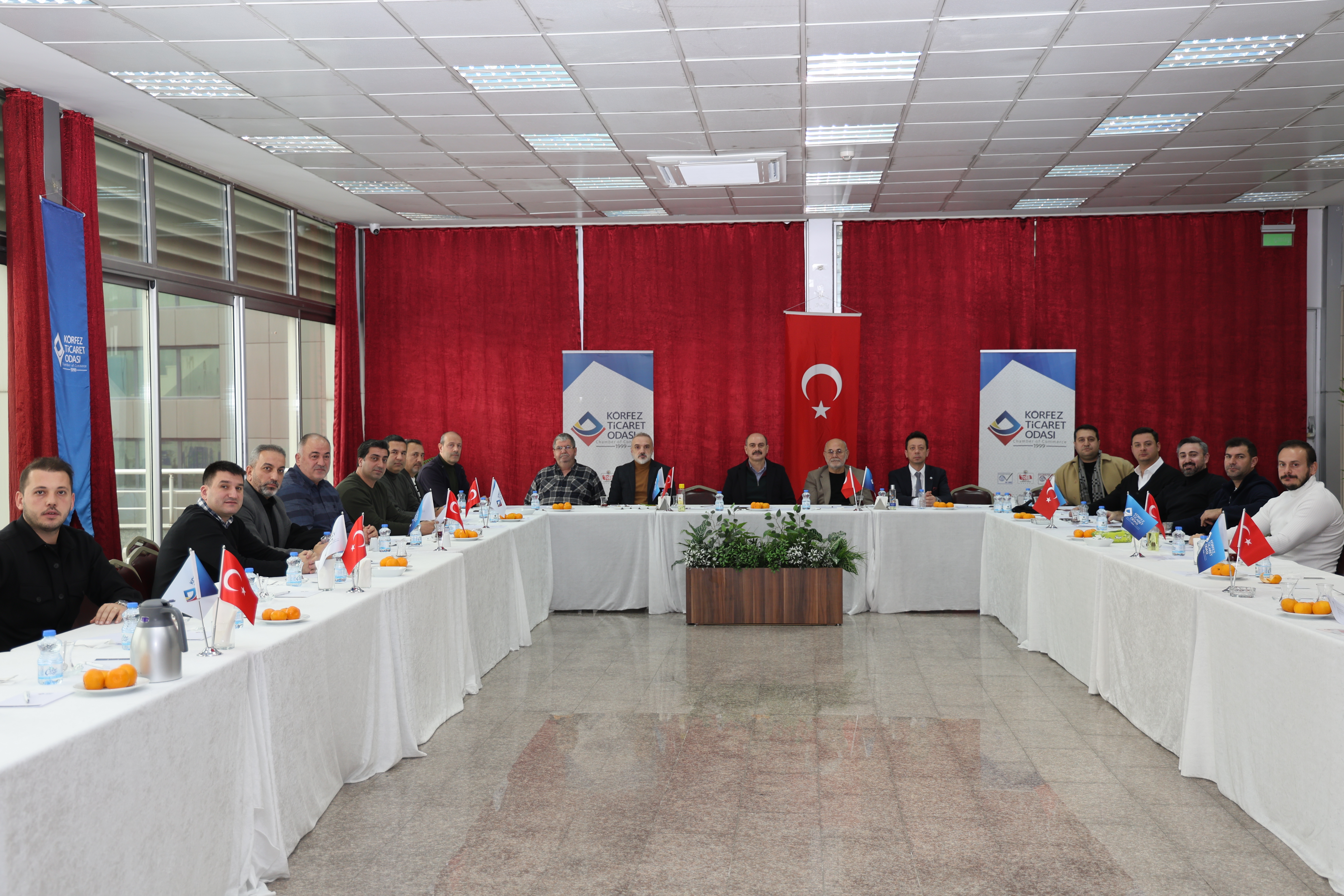 MESLEK KOMİTE BAŞKANLARI İLE DEĞERLENDİRME VE PLANLAMA TOPLANTISI GERÇEKLEŞTİRİLDİ