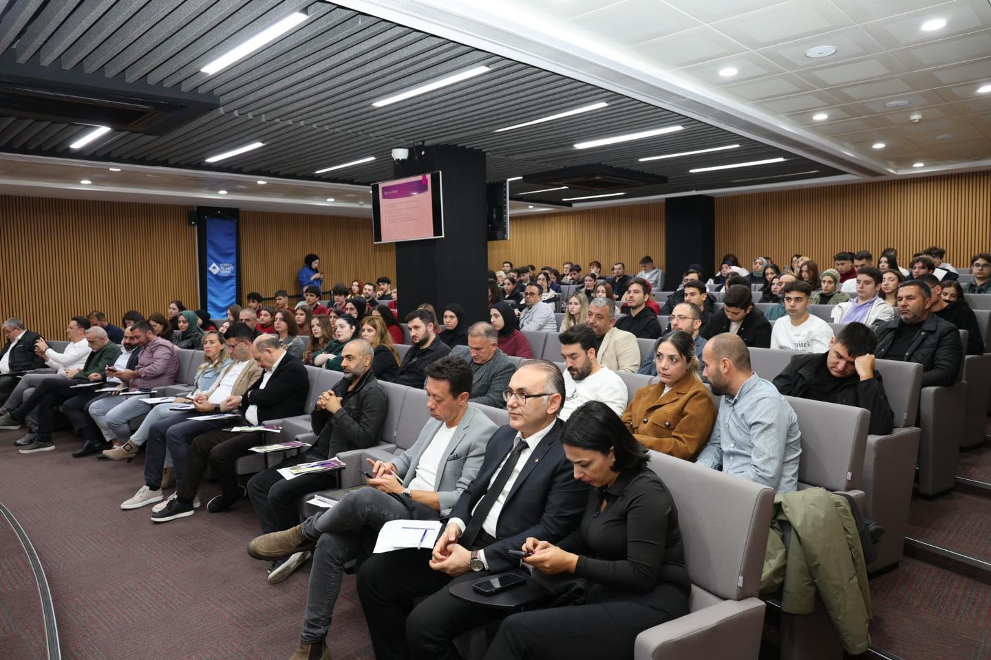 KÖRFEZ TİCARET ODASI’NDAN FİNANSAL OKURYAZARLIK EĞİTİMİ