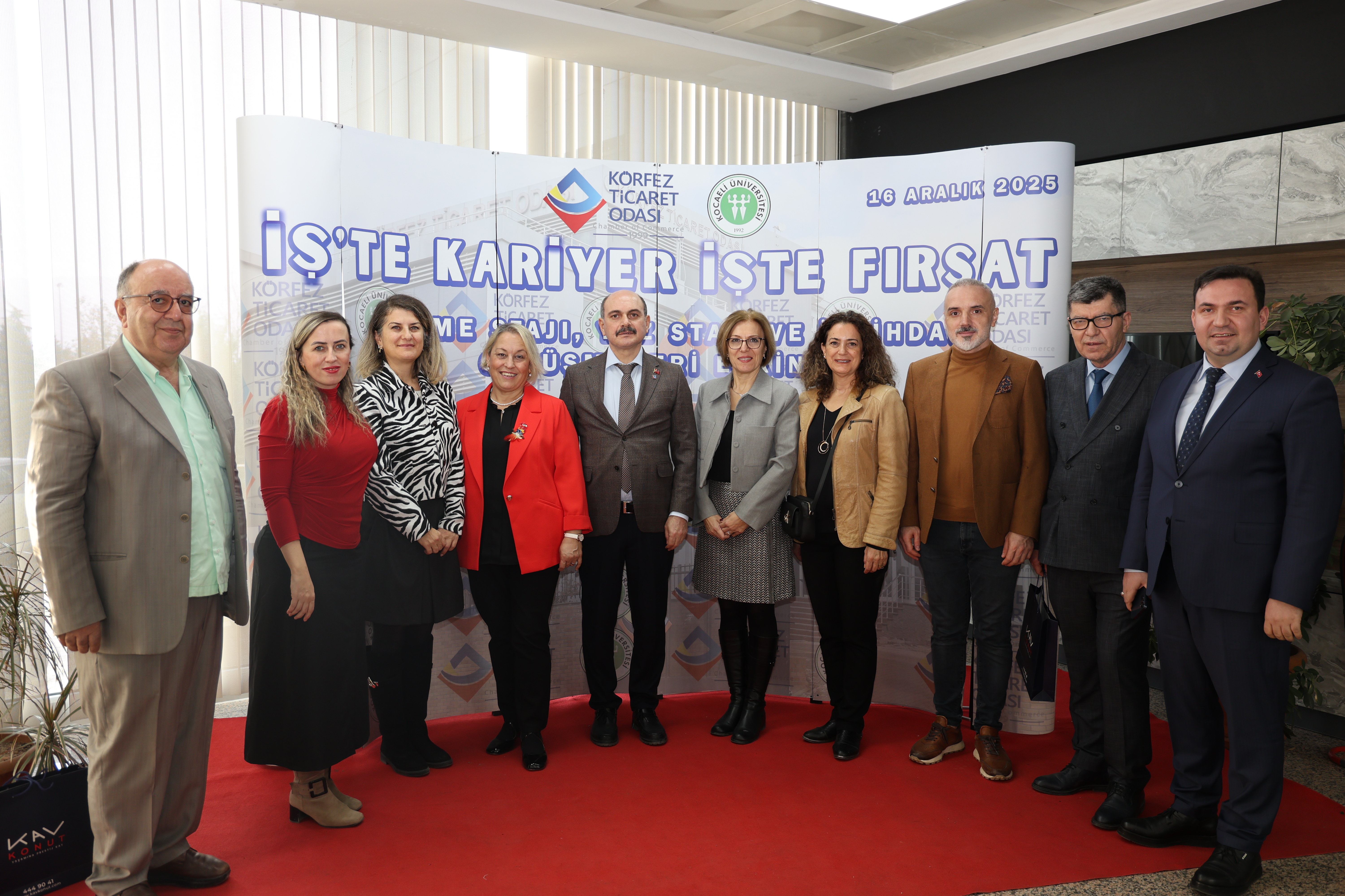 KÖRFEZ’DE GENÇLER GELECEĞİNİ ŞEKİLLENDİRDİ: KARİYER GÜNÜNDE İŞ DÜNYASI VE ÖĞRENCİLER AYNI PLATFORMDA