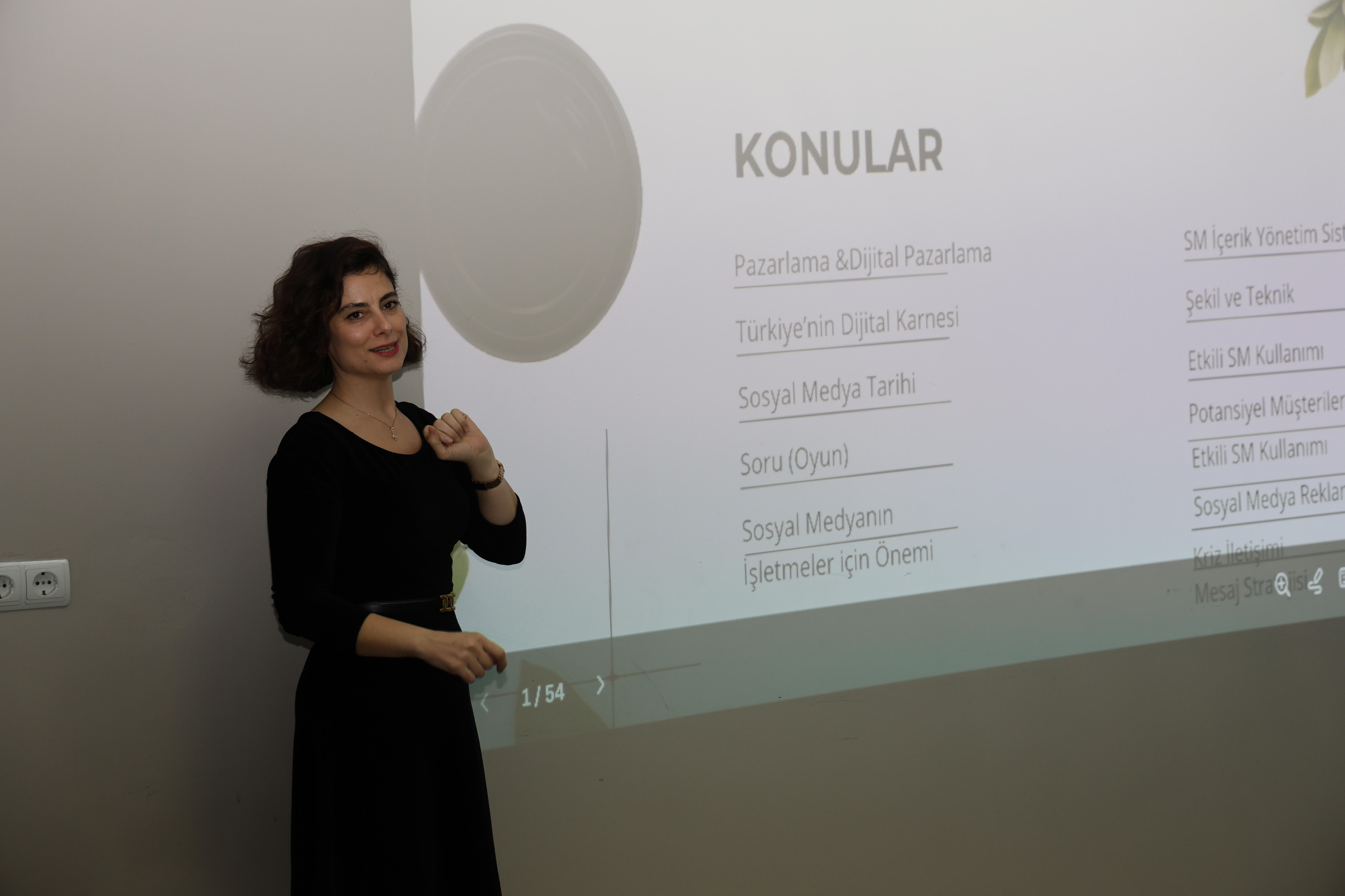 KÖRFEZ TİCARET ODASI’NDA “SOSYAL MEDYADA STRATEJİK YAKLAŞIMLAR” EĞİTİMİ GERÇEKLEŞTİRİLDİ