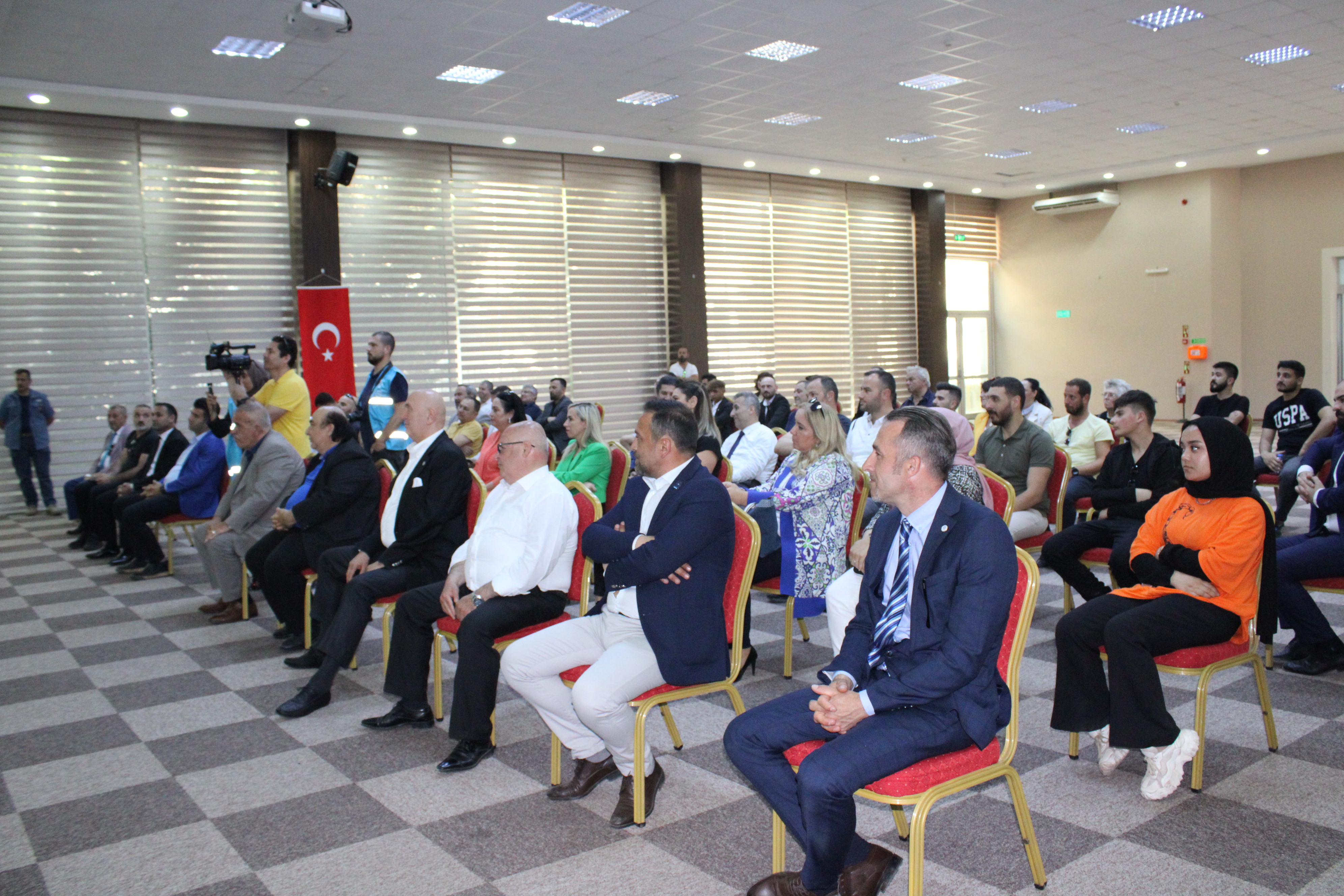 Muharrem İnce Visited Körfez Chamber of Commerce