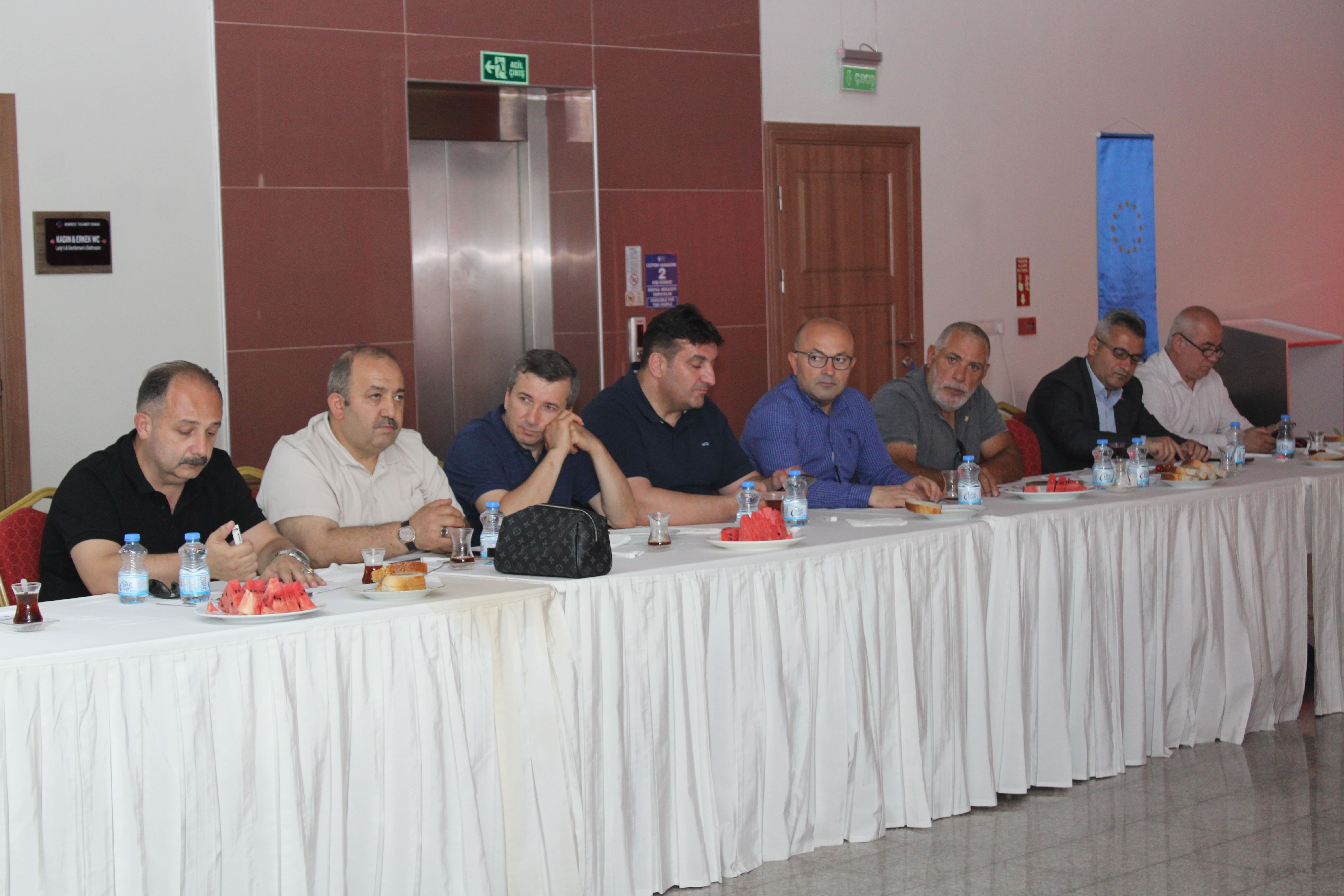 KÖRFEZ’DE GIDA SEKTÖRÜ TEMSİLCİLERİ ORTAK TOPLANTIDA BULUŞTU
