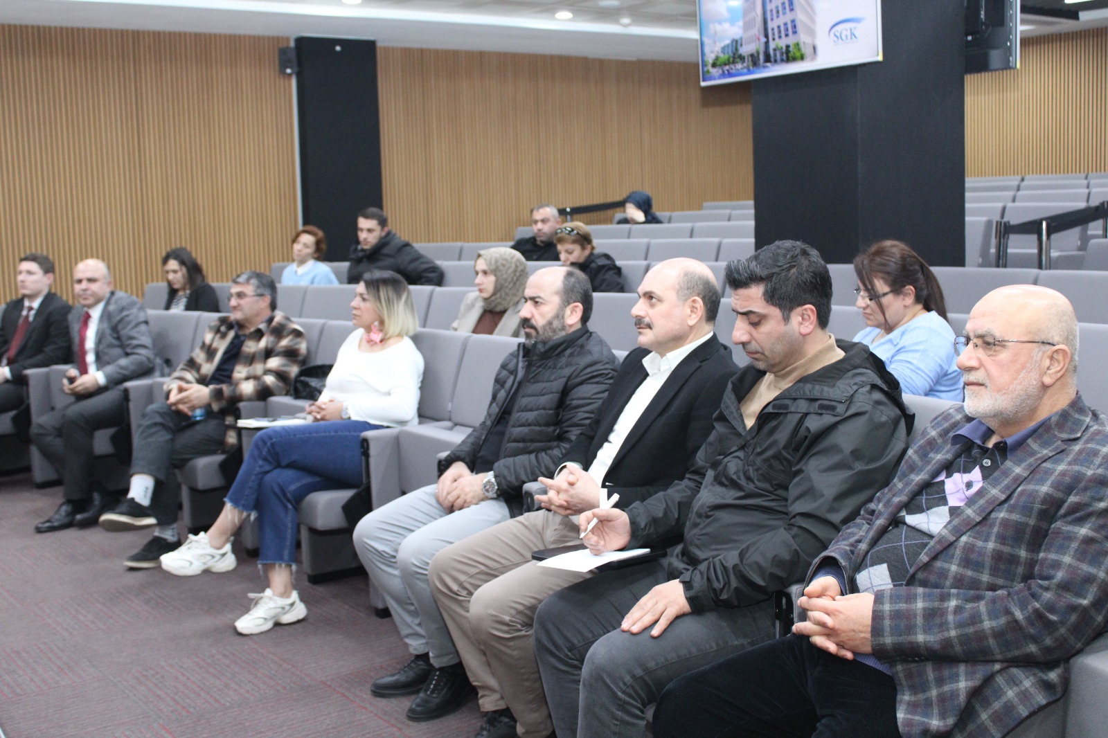 KÖRFEZ TİCARET ODASI’NDA SGK TEŞVİK PRİMLERİ HAKKINDA BİLGİLENDİRME YAPILDI