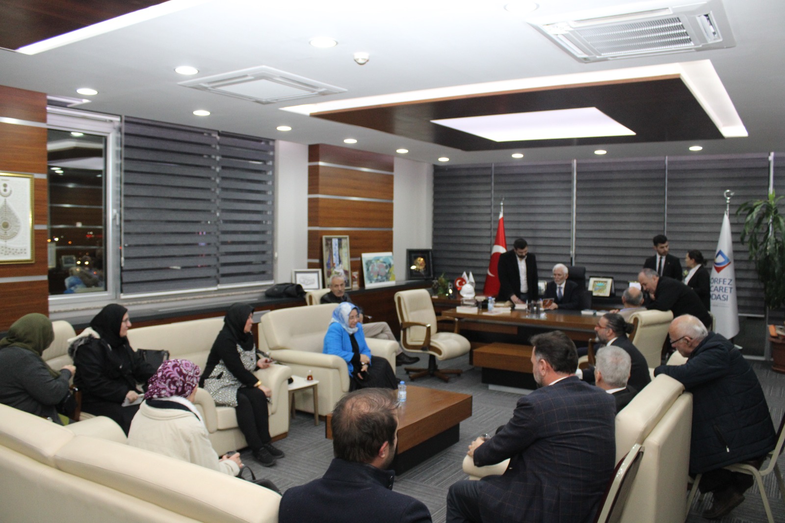 SIGNING CEREMONY WAS HELD AT THE GULF CHAMBER OF COMMERCE