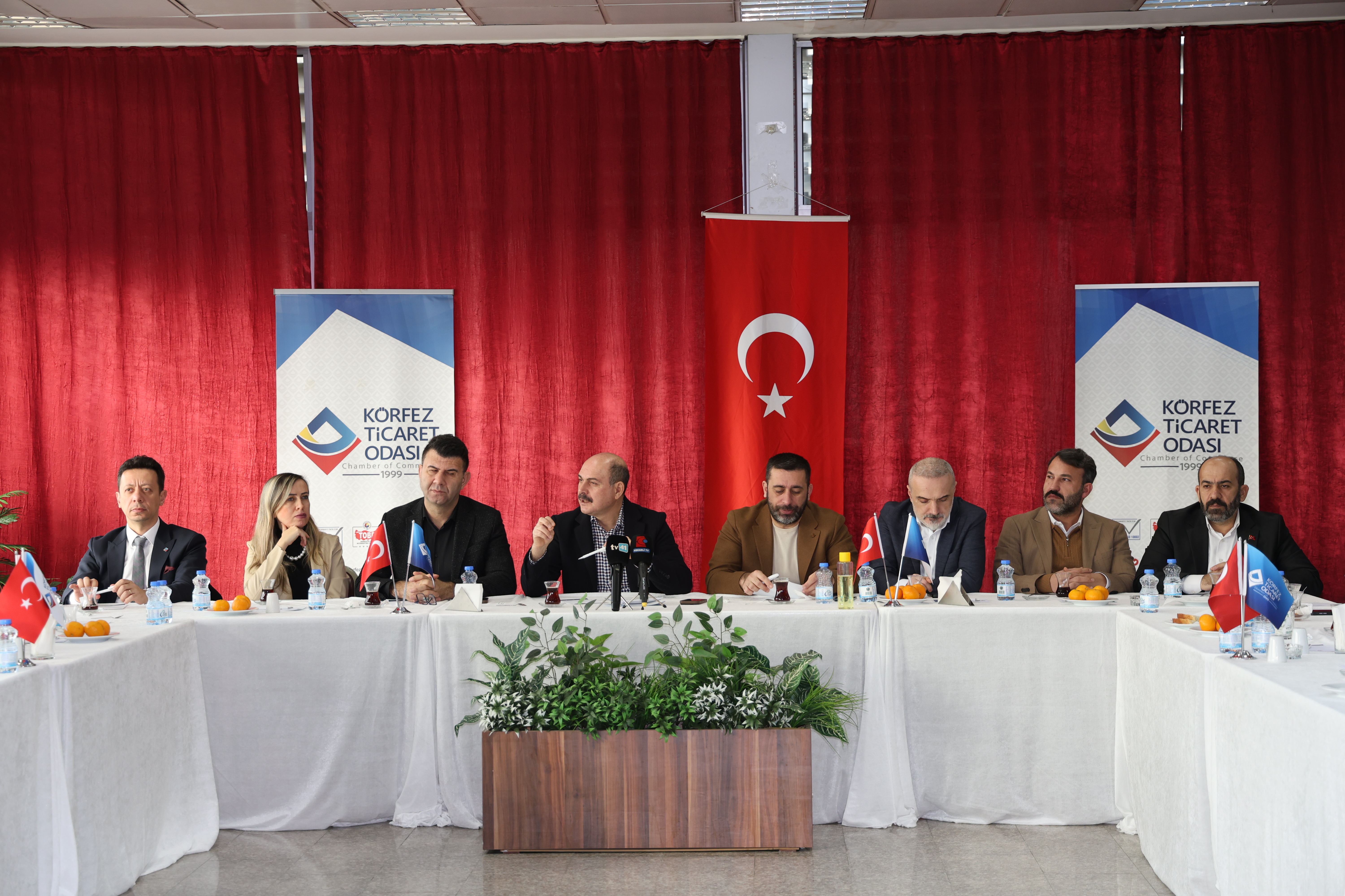 MESLEK KOMİTE BAŞKANLARI İLE DEĞERLENDİRME VE PLANLAMA TOPLANTISI GERÇEKLEŞTİRİLDİ